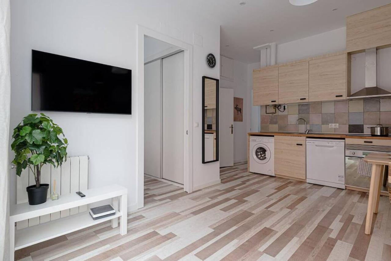 Lovely 2-bed Flat In Tetuan By Sharingco. Apartament